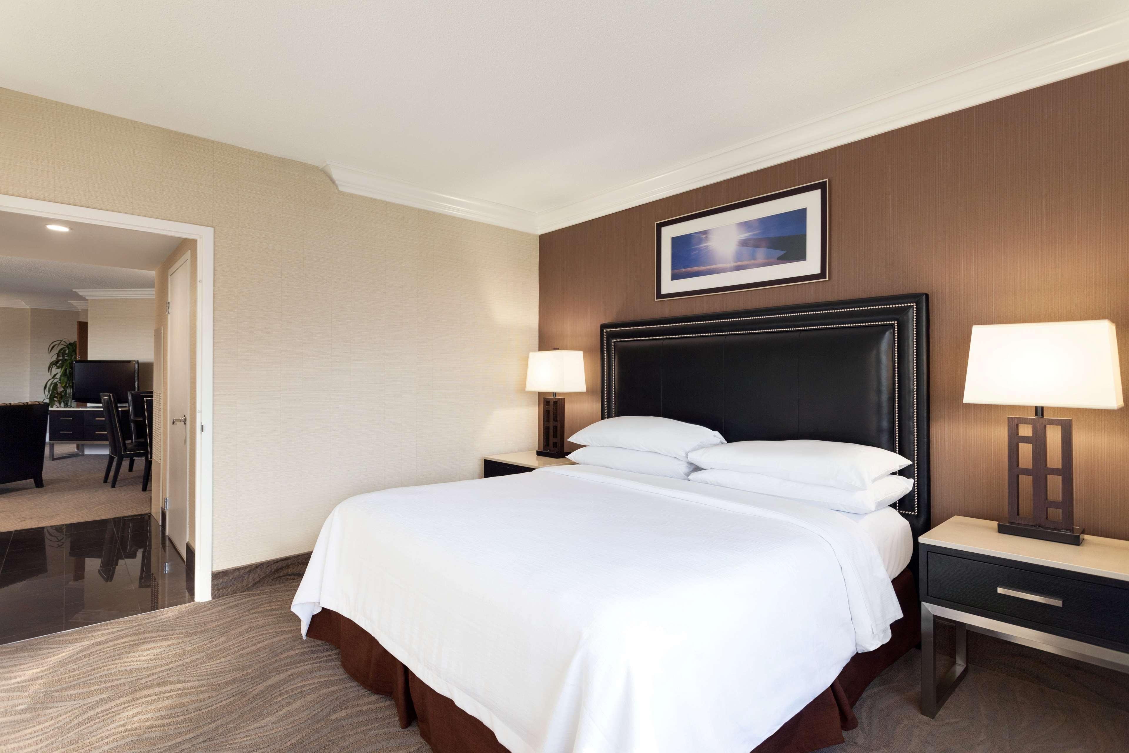 Embassy Suites By Hilton Irvine Orange County Airport Экстерьер фото