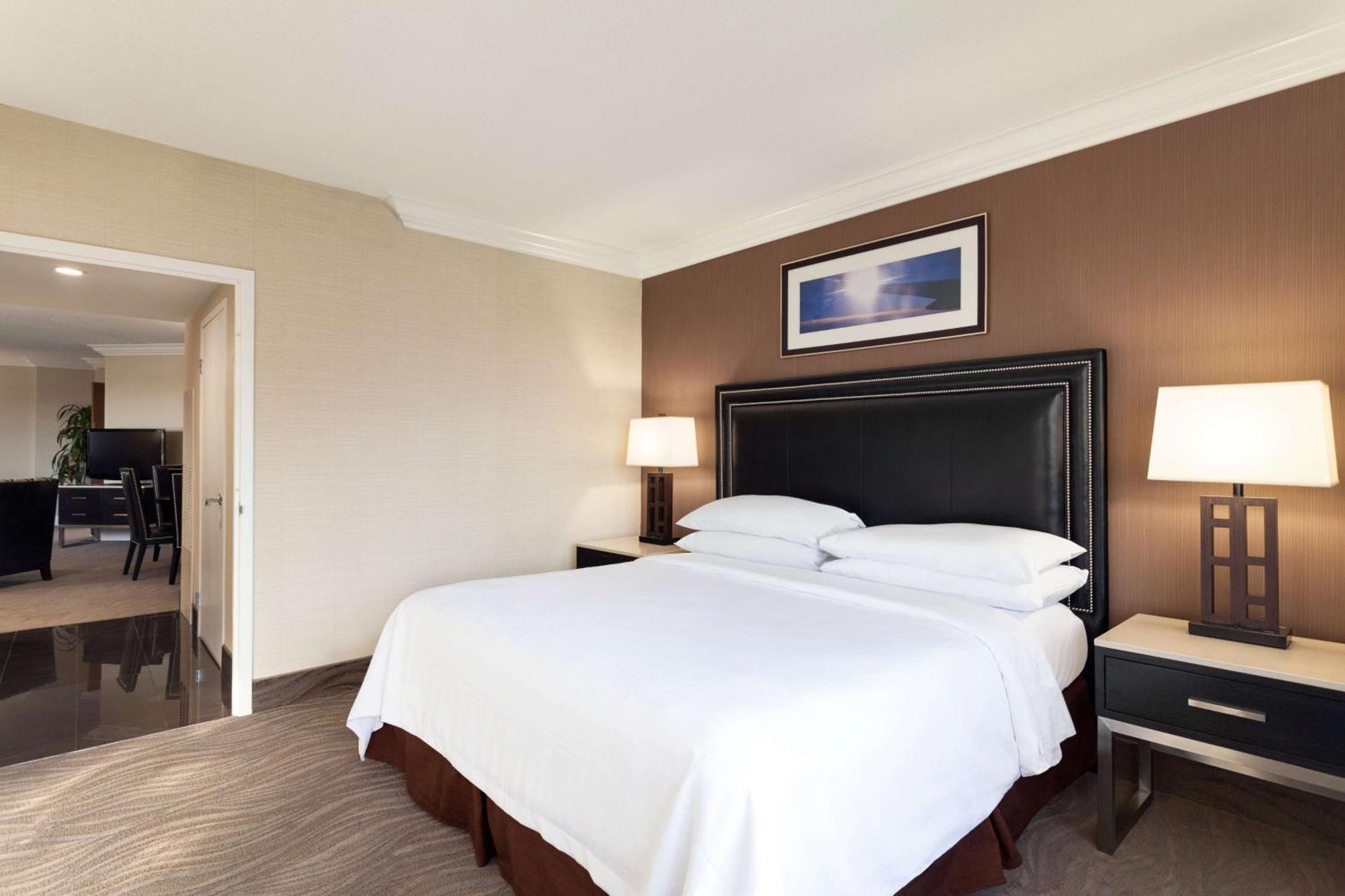 Embassy Suites By Hilton Irvine Orange County Airport Экстерьер фото