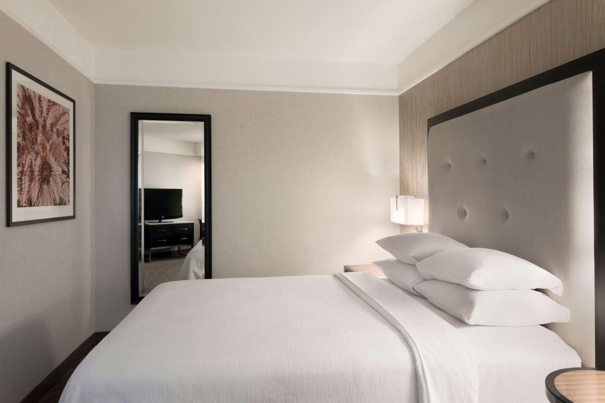 Embassy Suites By Hilton Irvine Orange County Airport Экстерьер фото