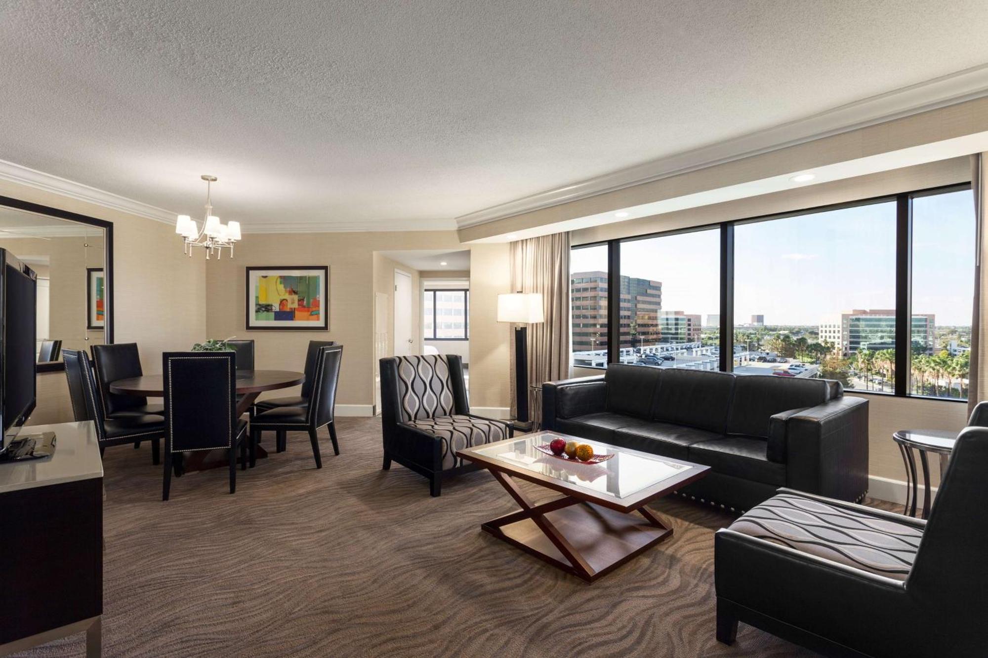 Embassy Suites By Hilton Irvine Orange County Airport Экстерьер фото