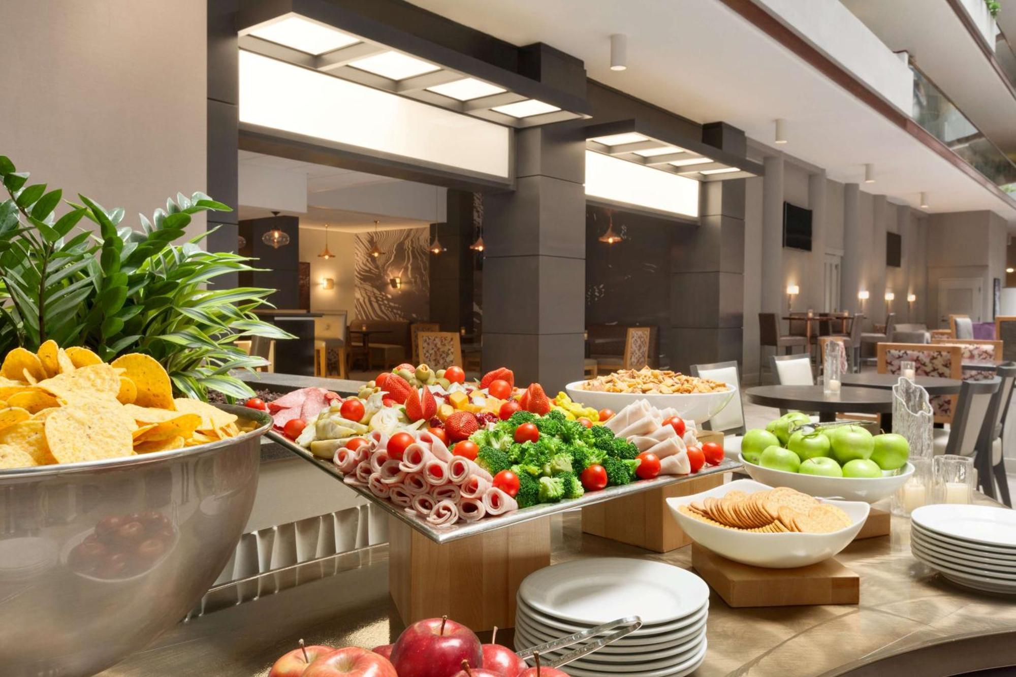 Embassy Suites By Hilton Irvine Orange County Airport Экстерьер фото